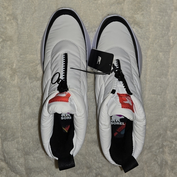 Sorel Women's Out 'N About Puffy Zip Waterproof Boot - Picture 3 of 10